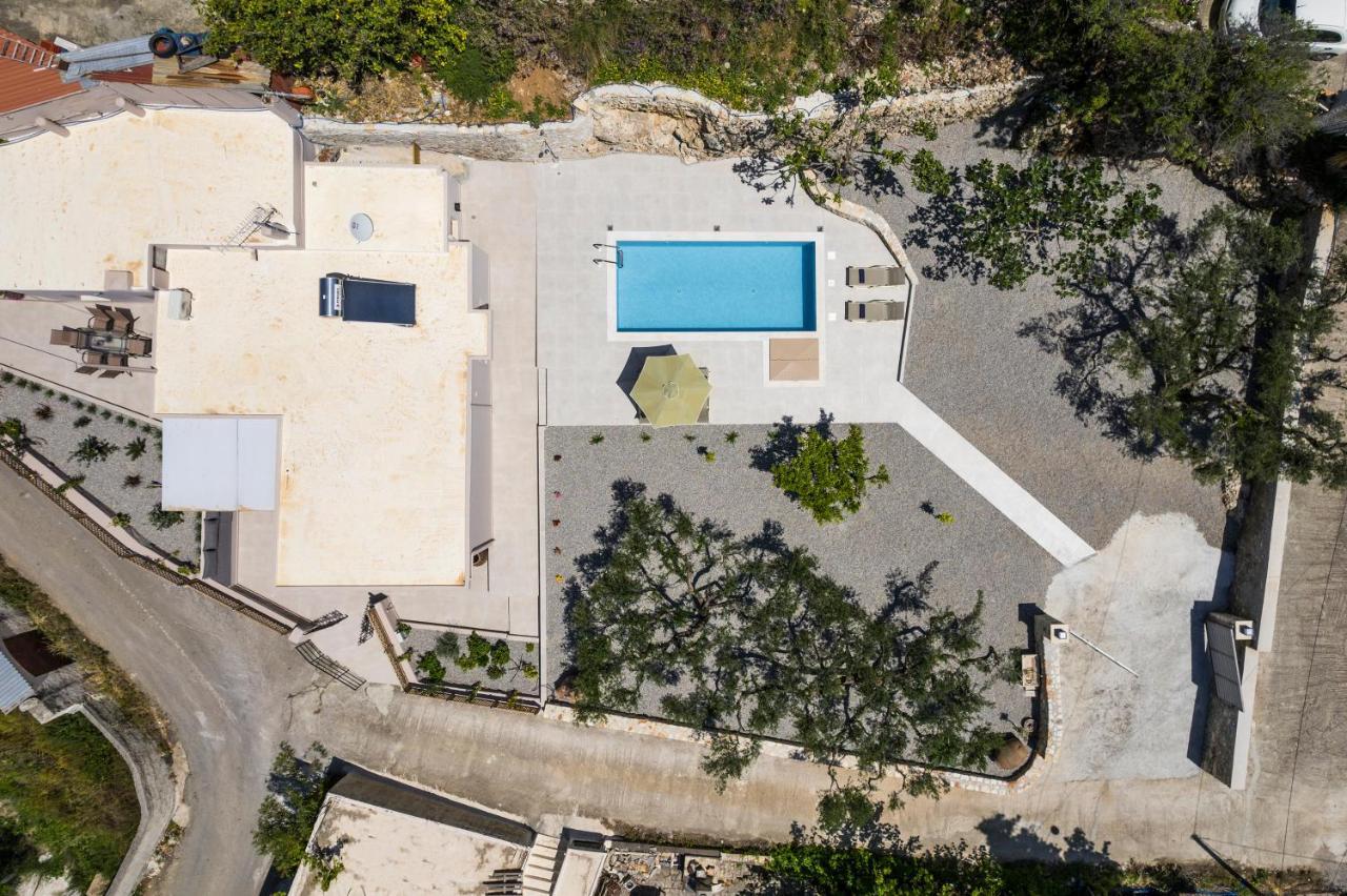 Villa Eva Provarma ภายนอก รูปภาพ