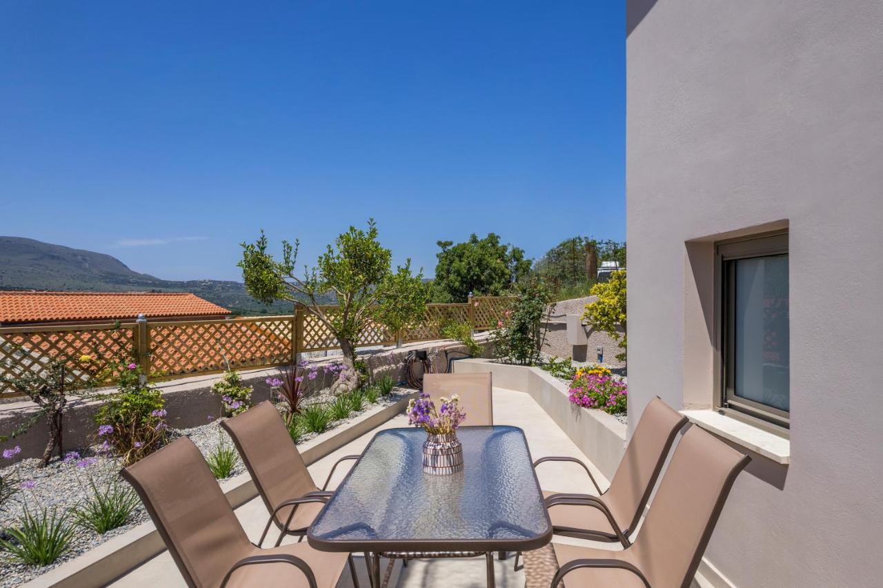Villa Eva Provarma ภายนอก รูปภาพ