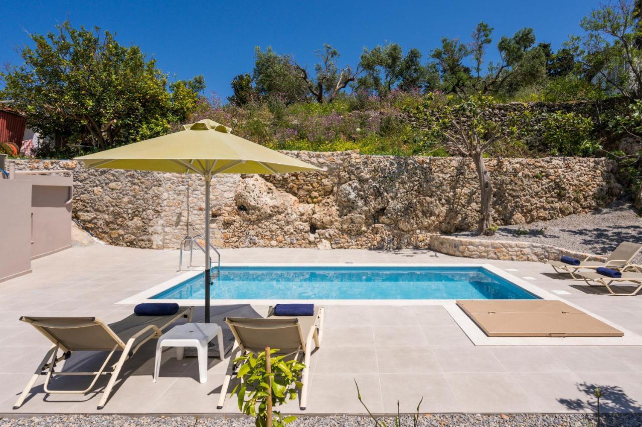 Villa Eva Provarma ภายนอก รูปภาพ